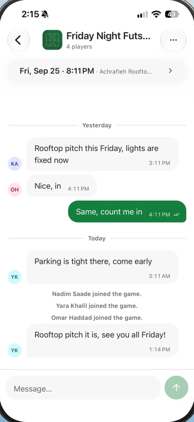 A game chat confirming the rooftop pitch and parking.